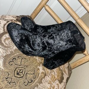 So Magazine Women's Velvet Ankle Boots